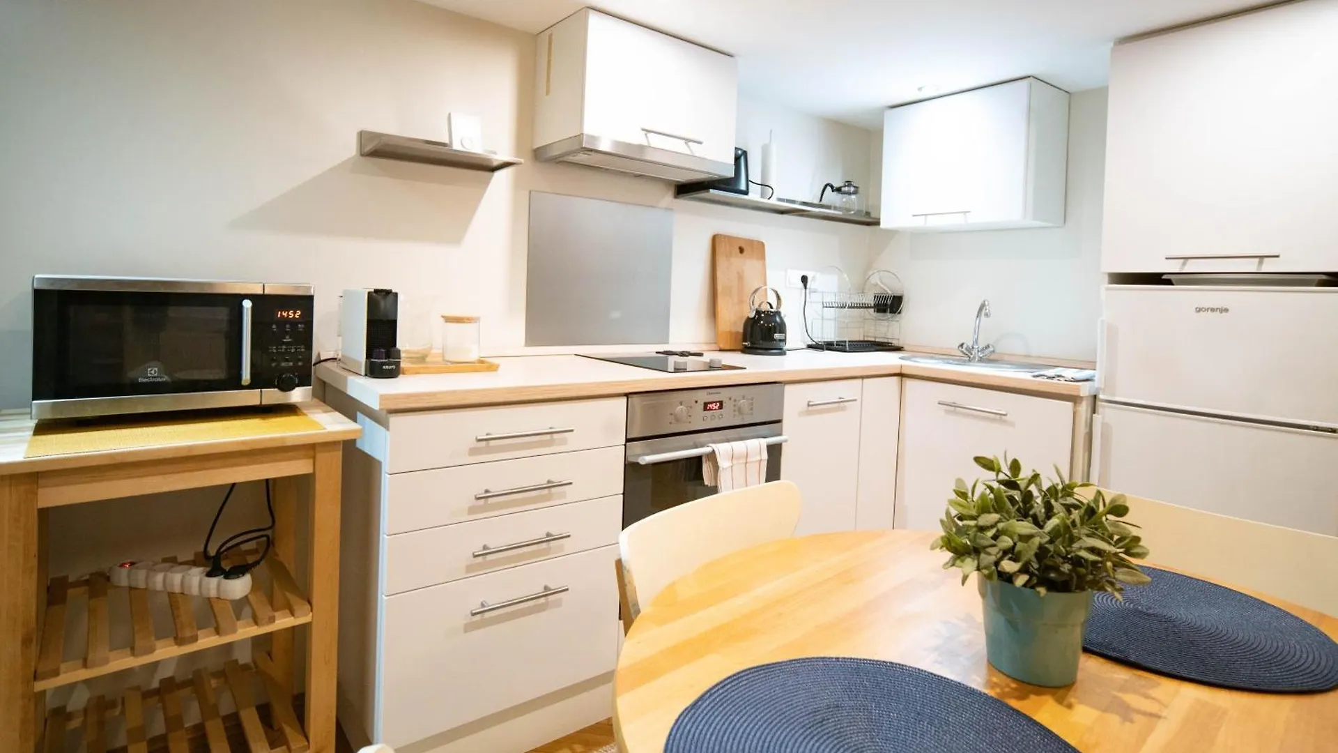 Free Parking Broadway Budapest Residence - Ac, 2People, Fast Wifi, Smart Tv 0*,  Hungary